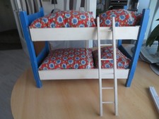 Großes altes Puppenbett Klappbett Etagenbett aus Holz 54x27x41cm Leiter Bettzeug