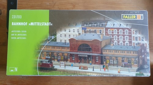 Faller bahnhof mittelstadt - bahnhof,