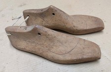 1 Paar sehr alte Schuhmscherleisten  Schusterleisten aus  Holz  Herren Gr 44 1/2
