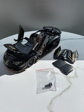 Lamborghini Aventador SVJ 1:18 Modellauto Metall Spielzeugauto Sammler Schwarz 