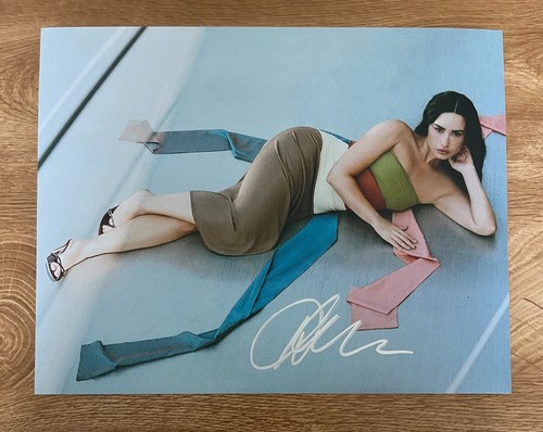 Demi lovato signed 11x14 - signed,