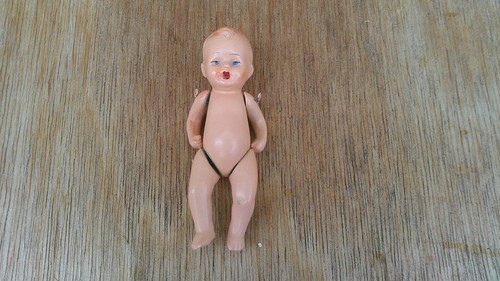 Alte kleine porzellanpuppe - kleine,