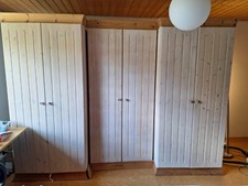 Kleiderschrank Vollholz