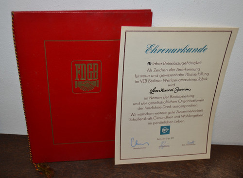 Urkundenmappe mit ehrenurkunde - mit,