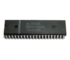 2x National Semiconductor ADC0816CCN 8-Bit, 16-Kanal A/D-Wandler IC, DIL40, NOS