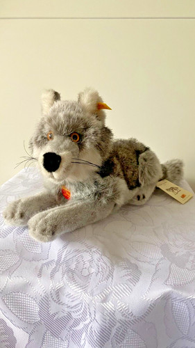Steiff jungwolf liegend - 45,