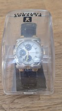 Playboy Timepieces Herren Armbanduhr Chronograph Look Datum Lederarmband Box
