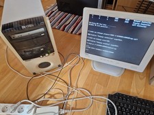 Retro PC mit Windows 98 Peacock