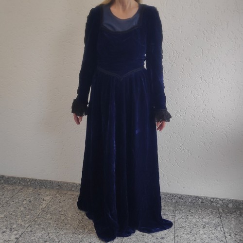 Mittelalterliches kleid samt - kleid,