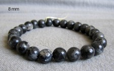 Armband aus Larvikit m blauem Schimmer - Kugeln Ø  6.4+8.3mm/16-21cm - elastisch