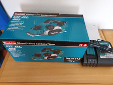Makitta Akku Hobel 18V mit Akku + Ldegerät