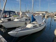 Segelboot (H-Boot) mit Trailer