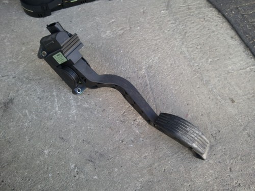 Alfa romeo 147 bj02 gaspedal - alfa,