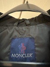 Moncler Steppmantel schwarz sehr guter Zustand Größe 4