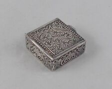 *RAR* Kleine Sußstoff- / Pillendose mit floralem Dekor in 833er Silber Portugal