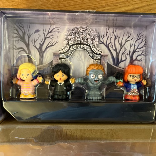 Little people collector - people,