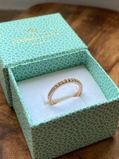 Eleganter Eternity-Ring aus
