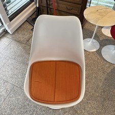 Knoll International Eero