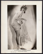 LILIAN HARVEY sexy leggy