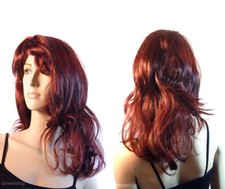 Schwungvolle Kamin-Rot Langhaar Perücke im Federschnitt - rote Lange Perrücke