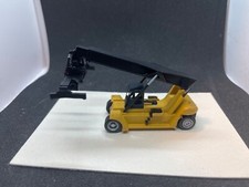 Containerstapler, Modellbahn