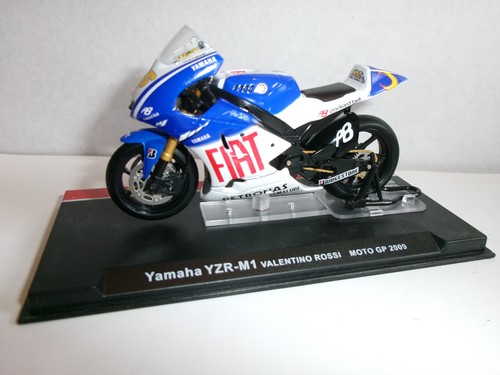 Valentino rossi yamaha yzr - valentino,