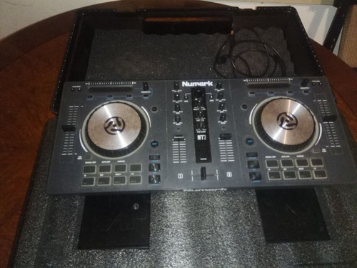 Numark mixtrack iii und - iii,