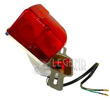 Suzuki Rücklicht & Halterung GT250 X7 E GT20 X5 Sp TS125 TS185 -- D9-05