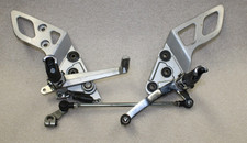 BANDIT GSF 650 K5 K6 2005-06 WVB5 FUSSRASTENANLAGE LI RE LSL FUSSRASTEN