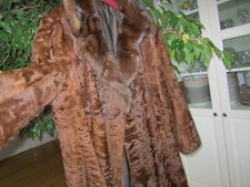 Pelzmantel Breitschwanz