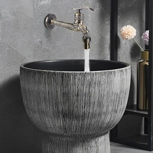 Vintage wasserhahn garten - vintage,