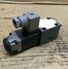 NEU 4/2-Wegeventil REXROTH 4WE6D52/AW220-50NZ4 *453160/4* Hydraulikventil 