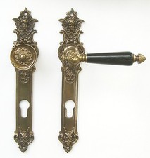 HAUSTÜR / WOHNUNGSTÜR