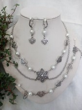 Dirndlschmuck-Set 3-tlg. aus großer Blüte, Herzen + weißen Perlen
