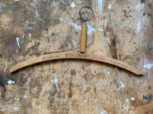 Kleiderbügel holz kaufhaus - holz,