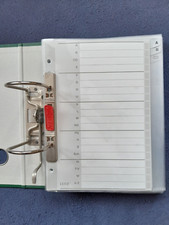 Ordner  von Herlitz, PP grün, Rück. breite 8 cm,  A-Z Reg./+ Hüllen, A5