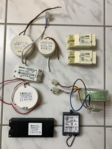 Trafos 230v 12v diverse - /,