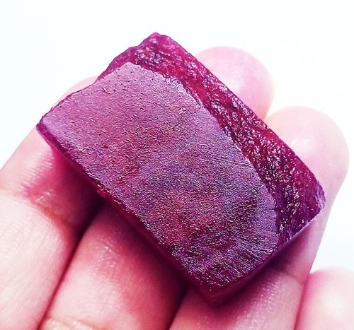 Natürlich roter beryll grobem - natürlich,