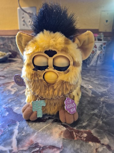 Vintage1999 authentic furby - authentic,