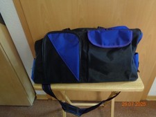 Sporttasche  Reisetasche Sport  Trainingstasche Fitnesstasche lila schwarz neu