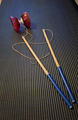 Diabolo jonglier set rot mit - mit, 2