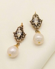 Ortica Perlenohrringe Perla