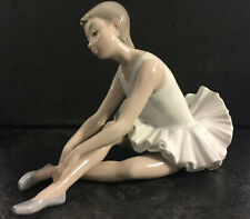 Nao Spain by Lladro Daisa