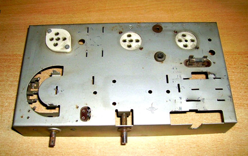 Radiochassis leerchassis - radiochassis,