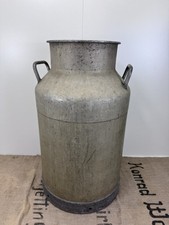 Alte große antike Milchkanne