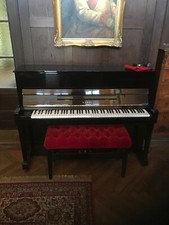 Kawai Klavier mit Silence-Funktion – Hochglanzschwarz