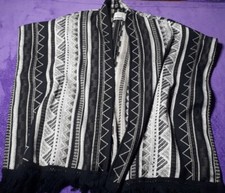 "GLOCKHOUSE"super tolles Poncho Ethno Schw/Weiß GR:S/M Acryl/BW/Poly⚠️s.Maß Neuw
