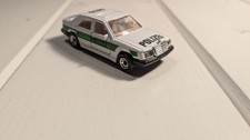 MERCEDES-BENZ 300 E POLIZEI MATCHBOX SUPERFAST