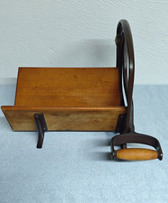 Alte Brotschneidemaschine von Alexanderwerk aus Gusseisen + Holz