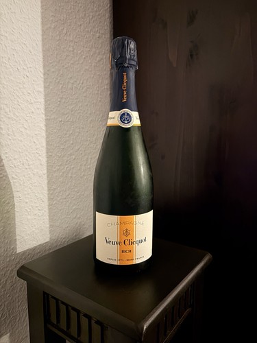 Veuve clicquot the - veuve,